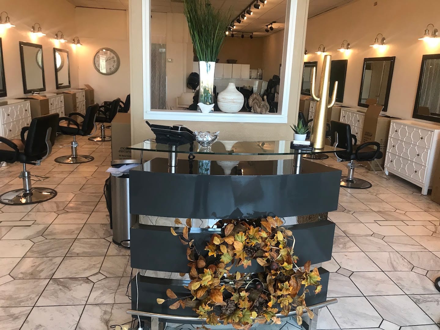 PUEBLO SALON Suites, photo 4