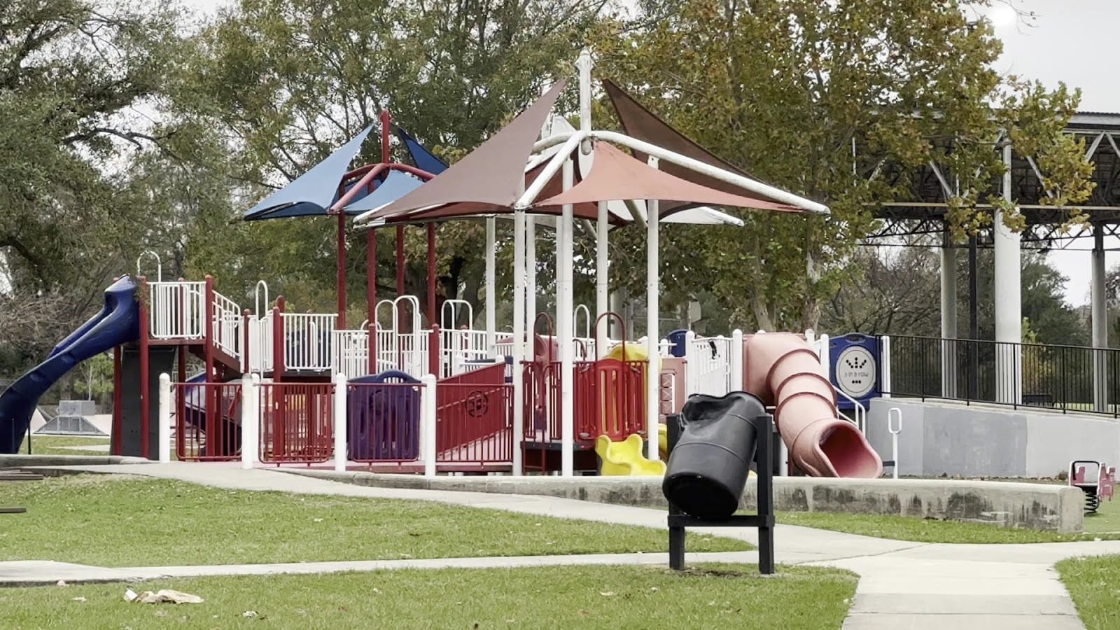 Eastwood Park, photo 3