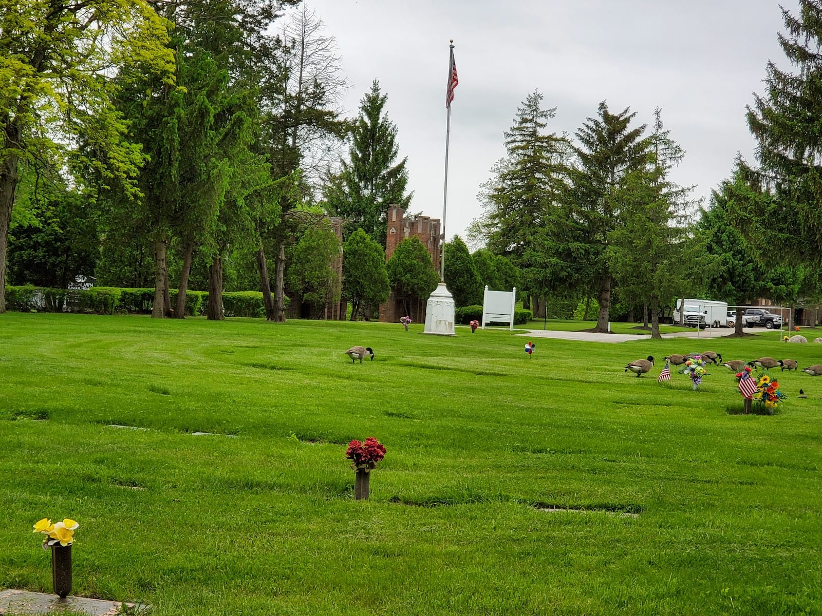 Greenlawn Memorial Park