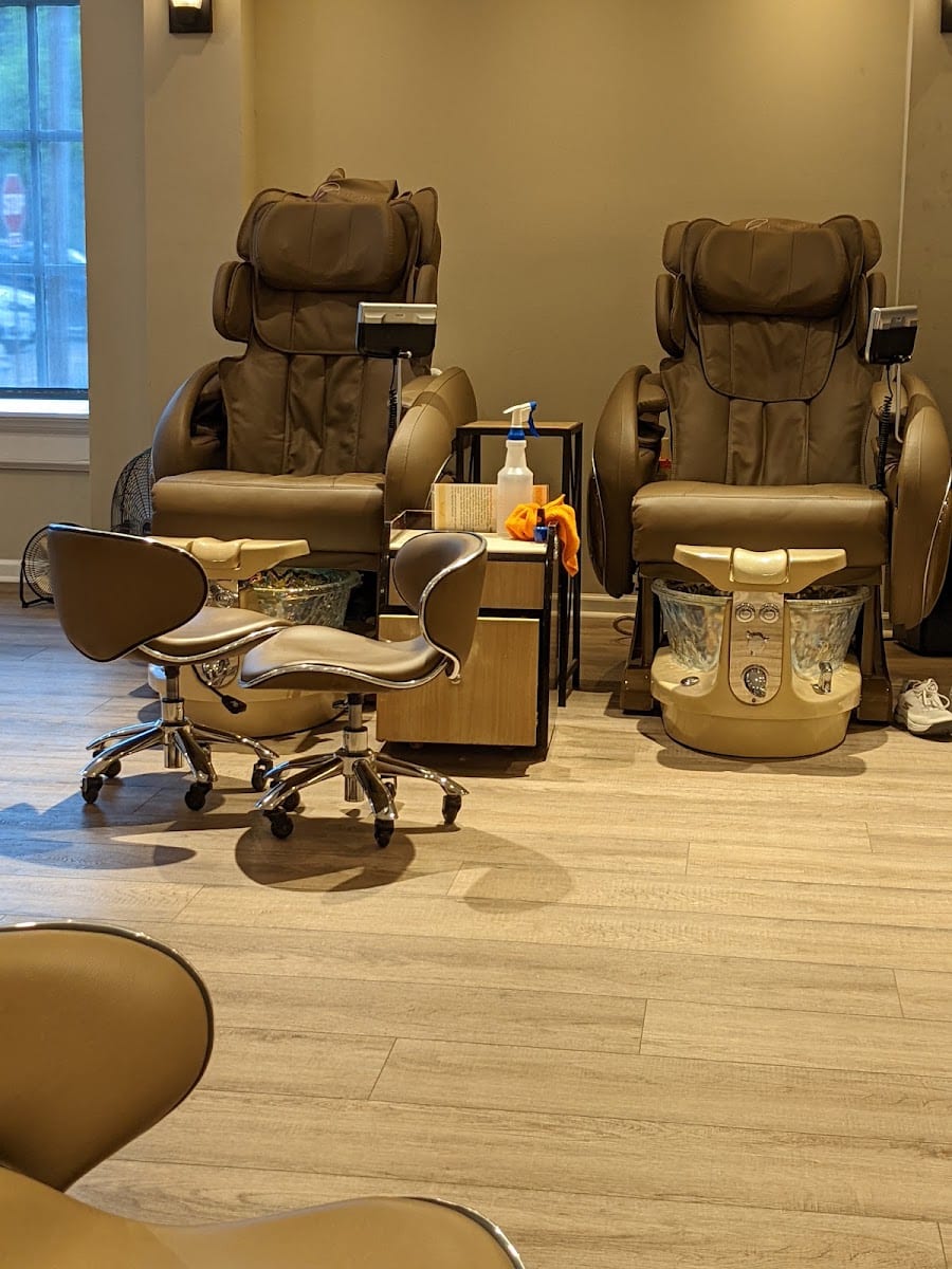 Heights Spa and Nail Salon
