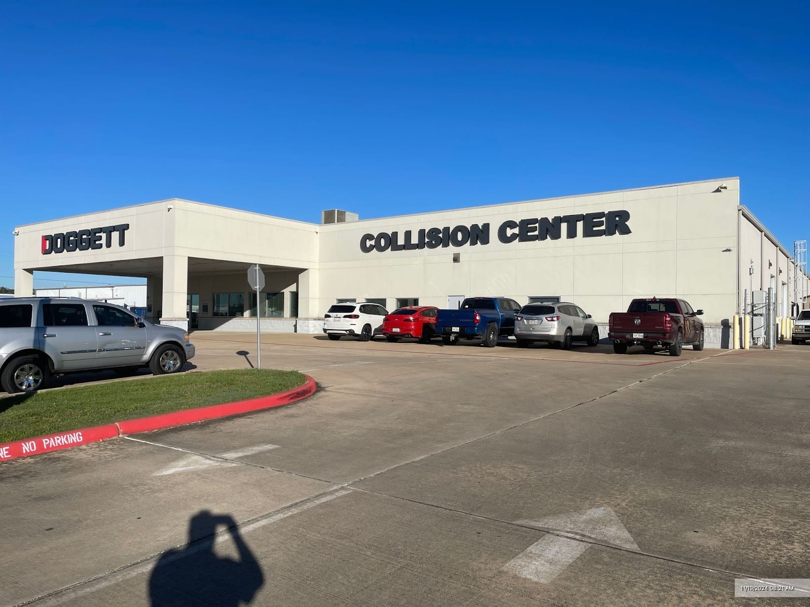 Doggett Collision Center Beaumont