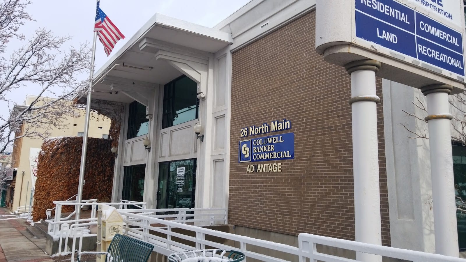 Coldwell Banker Commercial Advantage - Dan Roberts