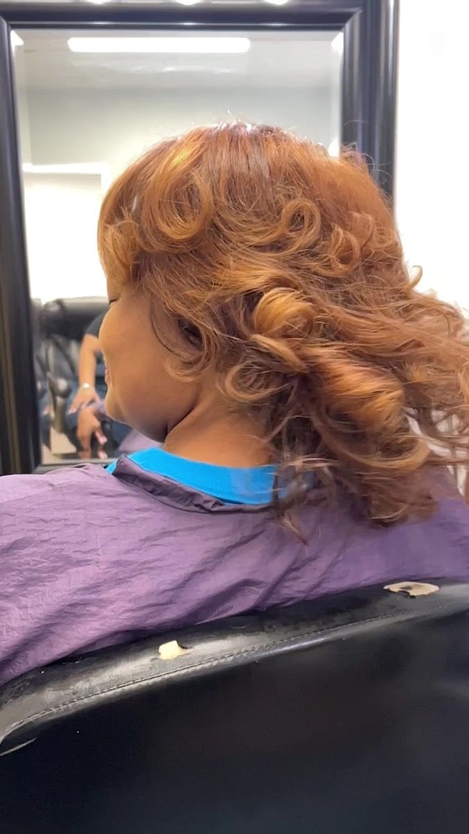 RestHairations The Salon, photo 3