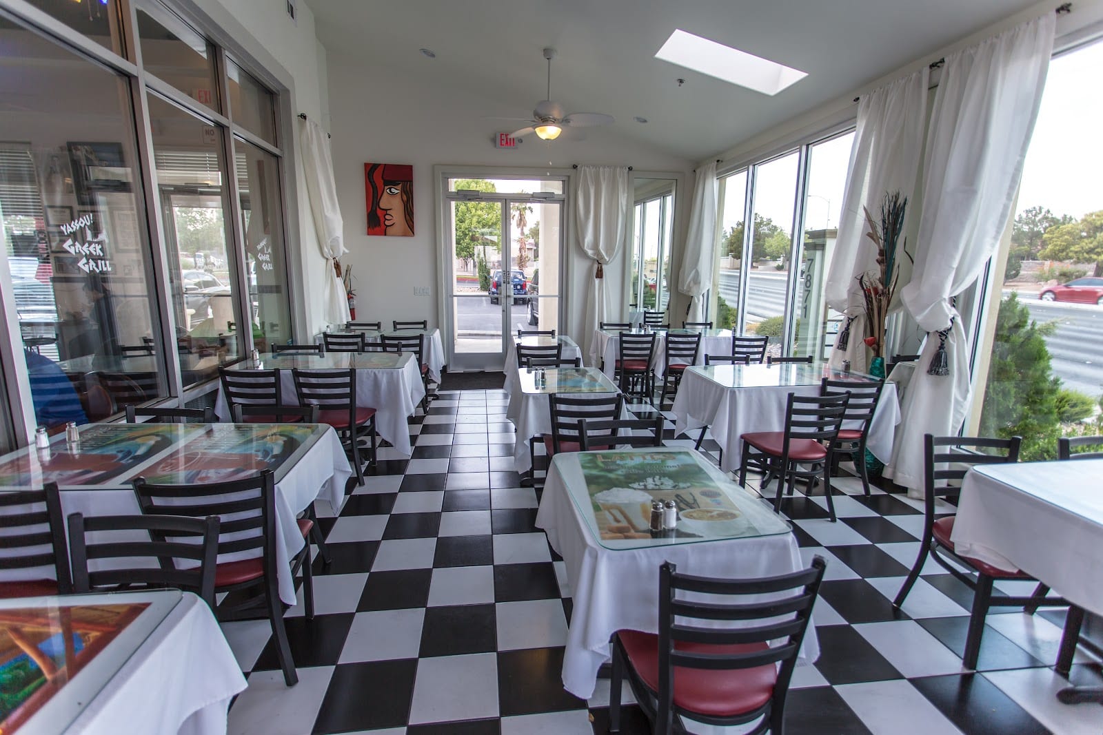 Yassou Greek Grill Cafe, photo 2
