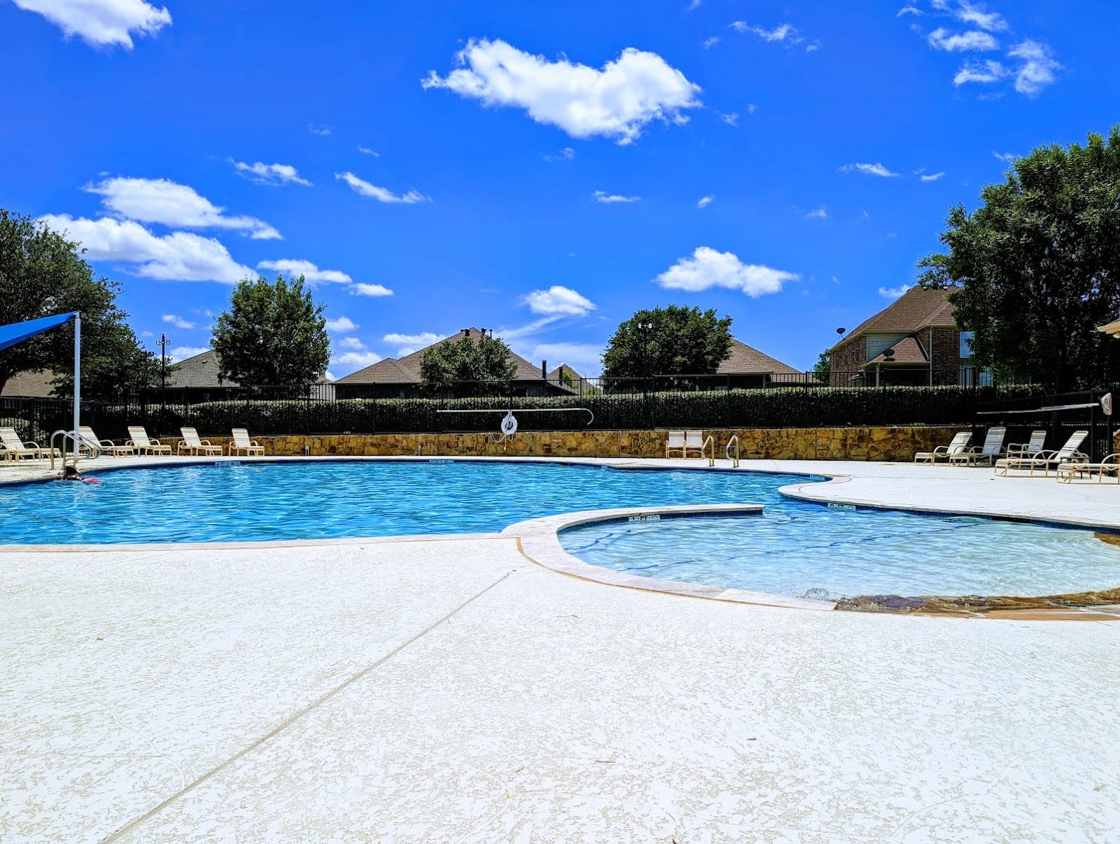 Community Pool, photo 2