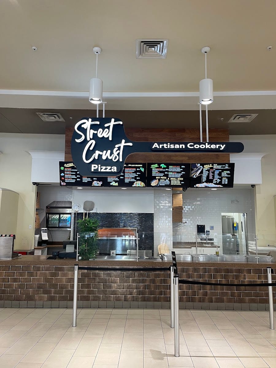 Street Crust International Plaza, photo 2