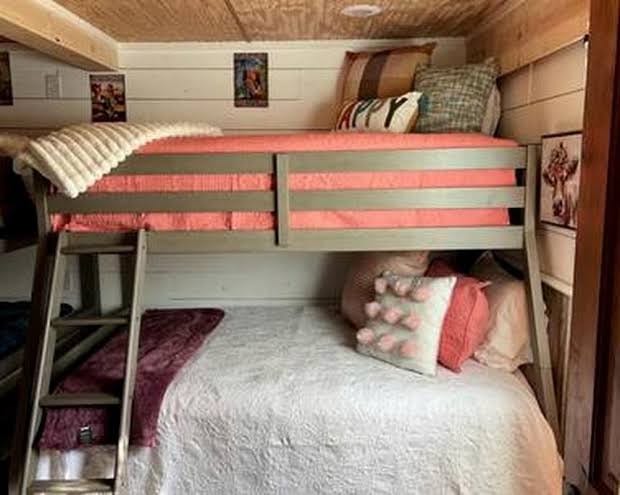 Private Room Close to Fantastic Hiking Trails in Round Top, Texas