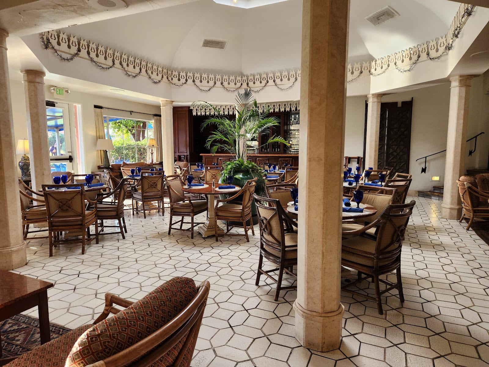 Audubon Bar & Patio, photo 2