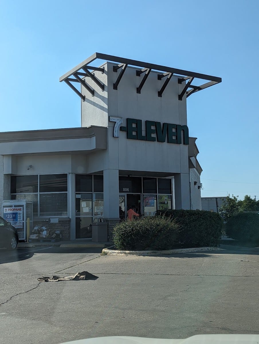 7-Eleven, photo 2