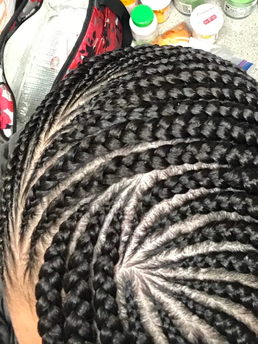 Desire Braiding and Hair Salon