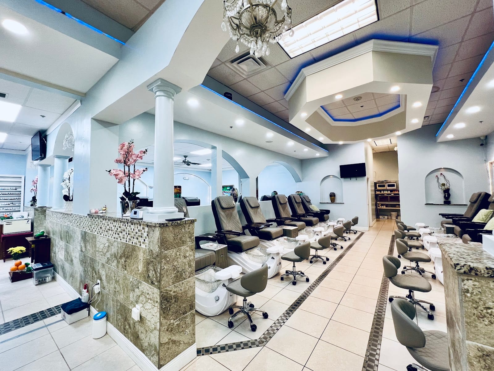 Tip Top Nails & Spa Venice, photo 3