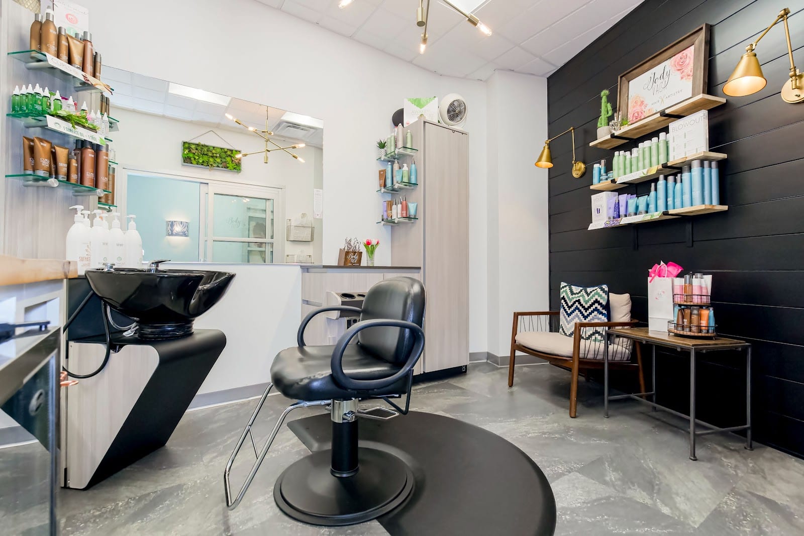 Sola Salons
