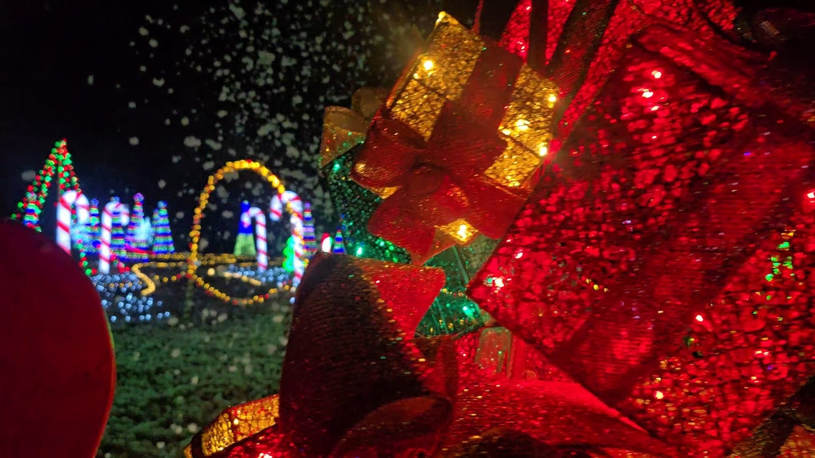 Santa's Sleigh Stop, photo 3