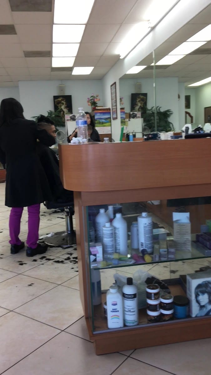 First Barber, photo 2