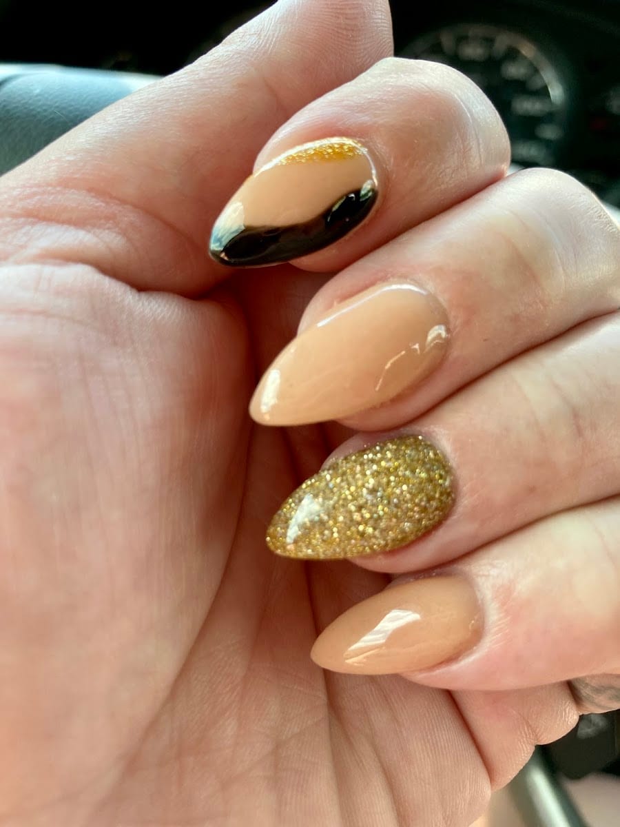 Le Nails