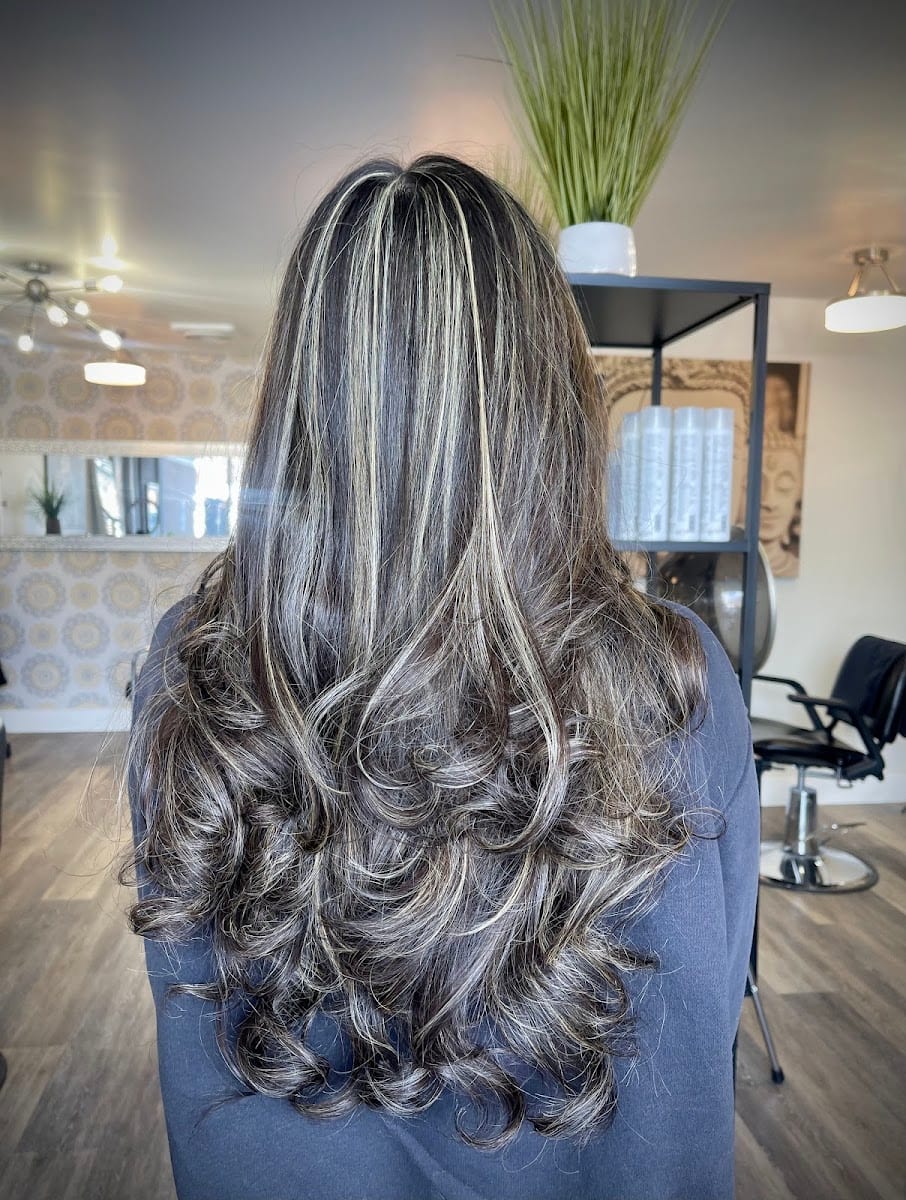 G Salon