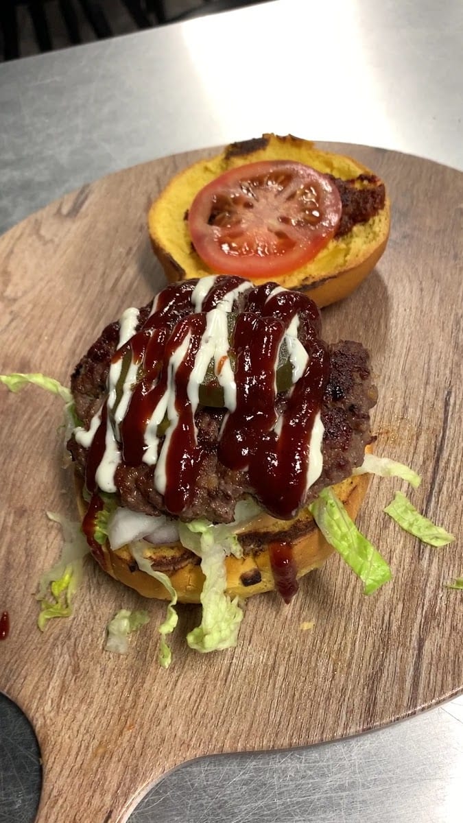 M&CO. Burgers, photo 3
