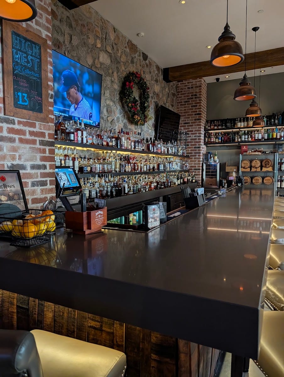 Cask 53 Whiskey Bar, photo 4