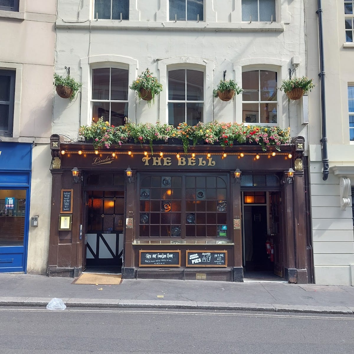 Bell Bush Lane Ec4, photo 2