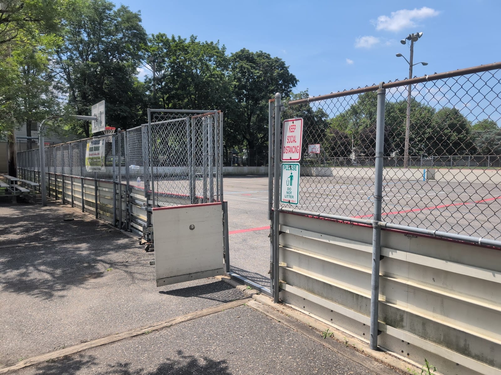 Petruska Park Outdoor Hockey Rink