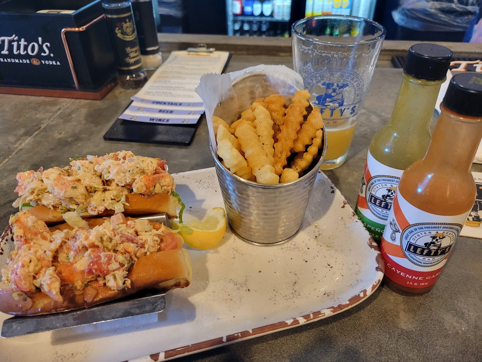 Lefty's Oyster & Seafood Bar, photo 2
