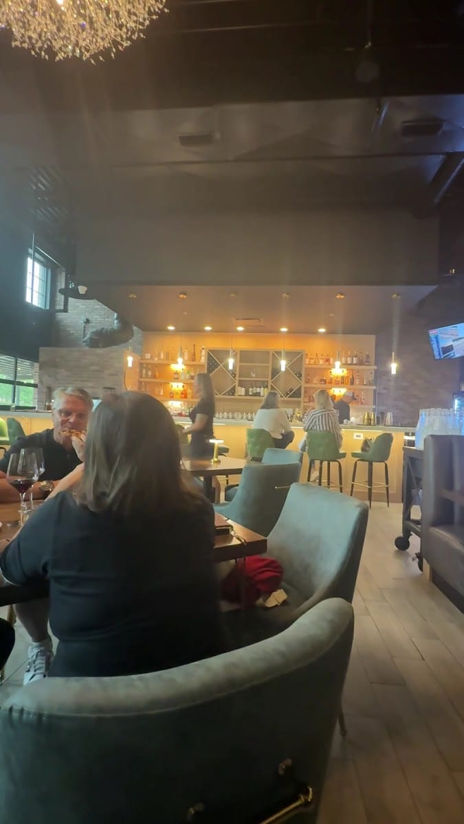 Vinifera Wine Lounge & Bistro, photo 2