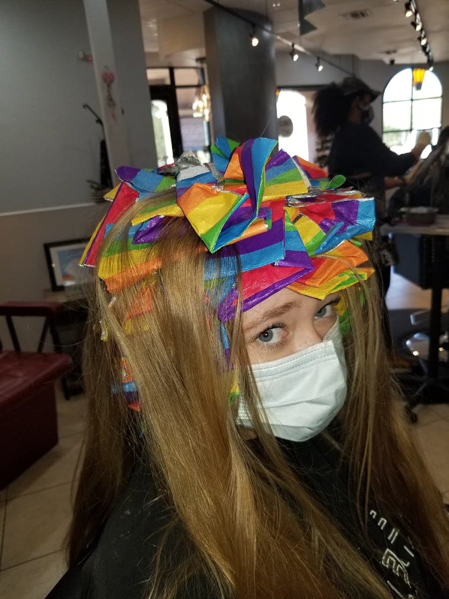 Mingle Salon