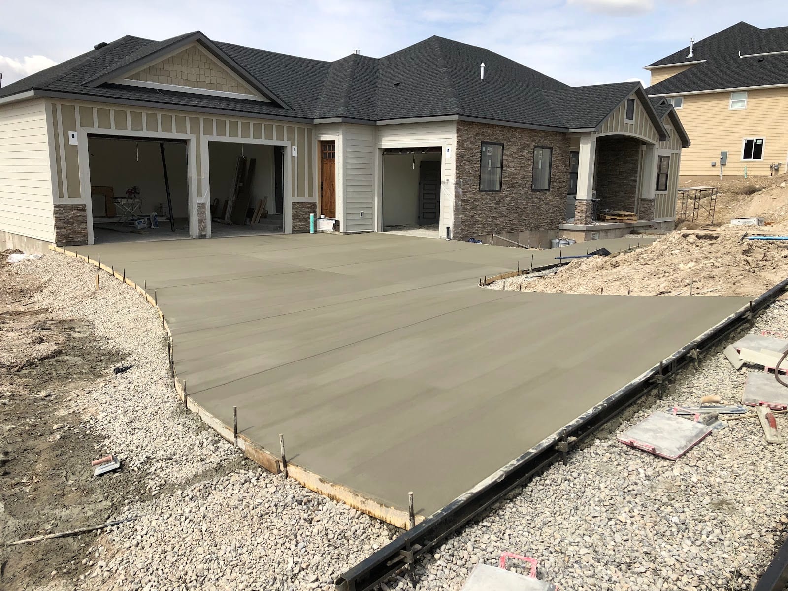 Steele-Built Construction, LLC : Aaron Steele Flatwork Concrete Construction Contractor Contractors