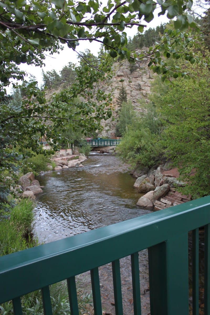 George Hix Riverside Plaza, photo 2