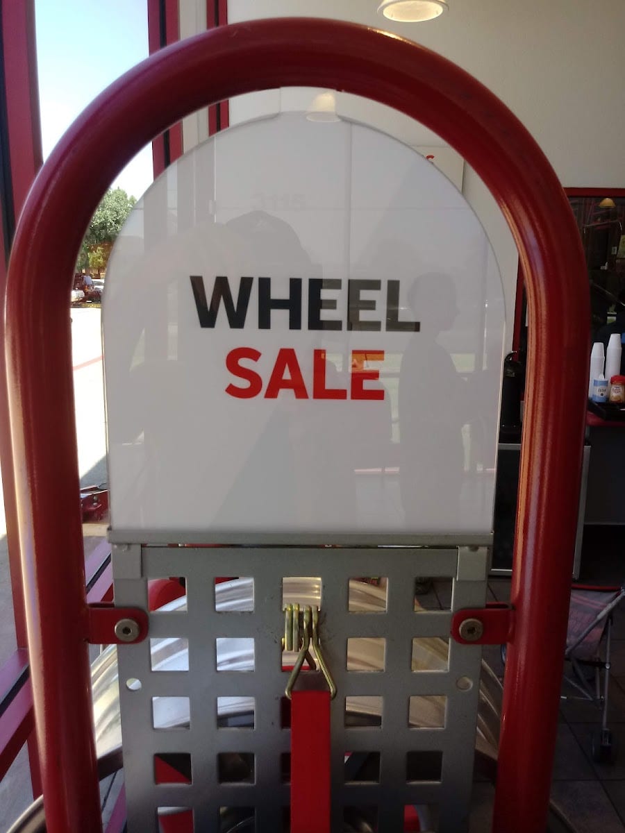 Discount Tire, photo 2