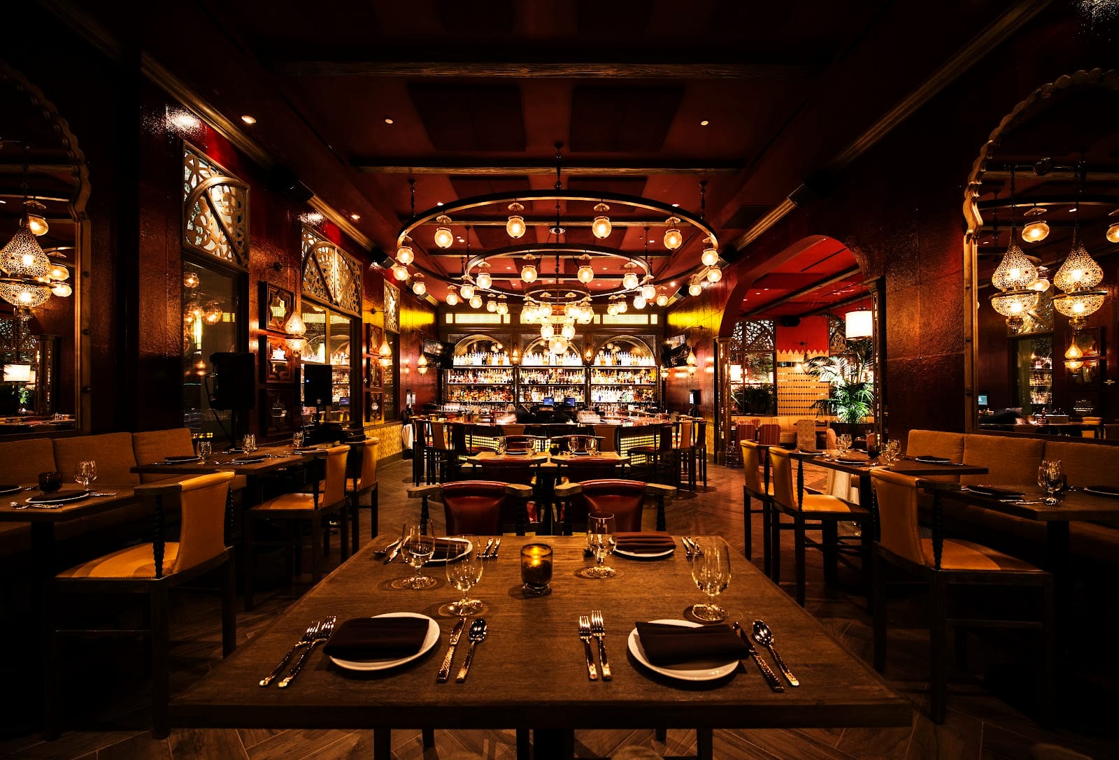 O LOUNGE by RED O, Fashion Island