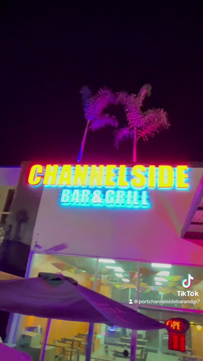 Channel Side Bar & Grill, photo 2