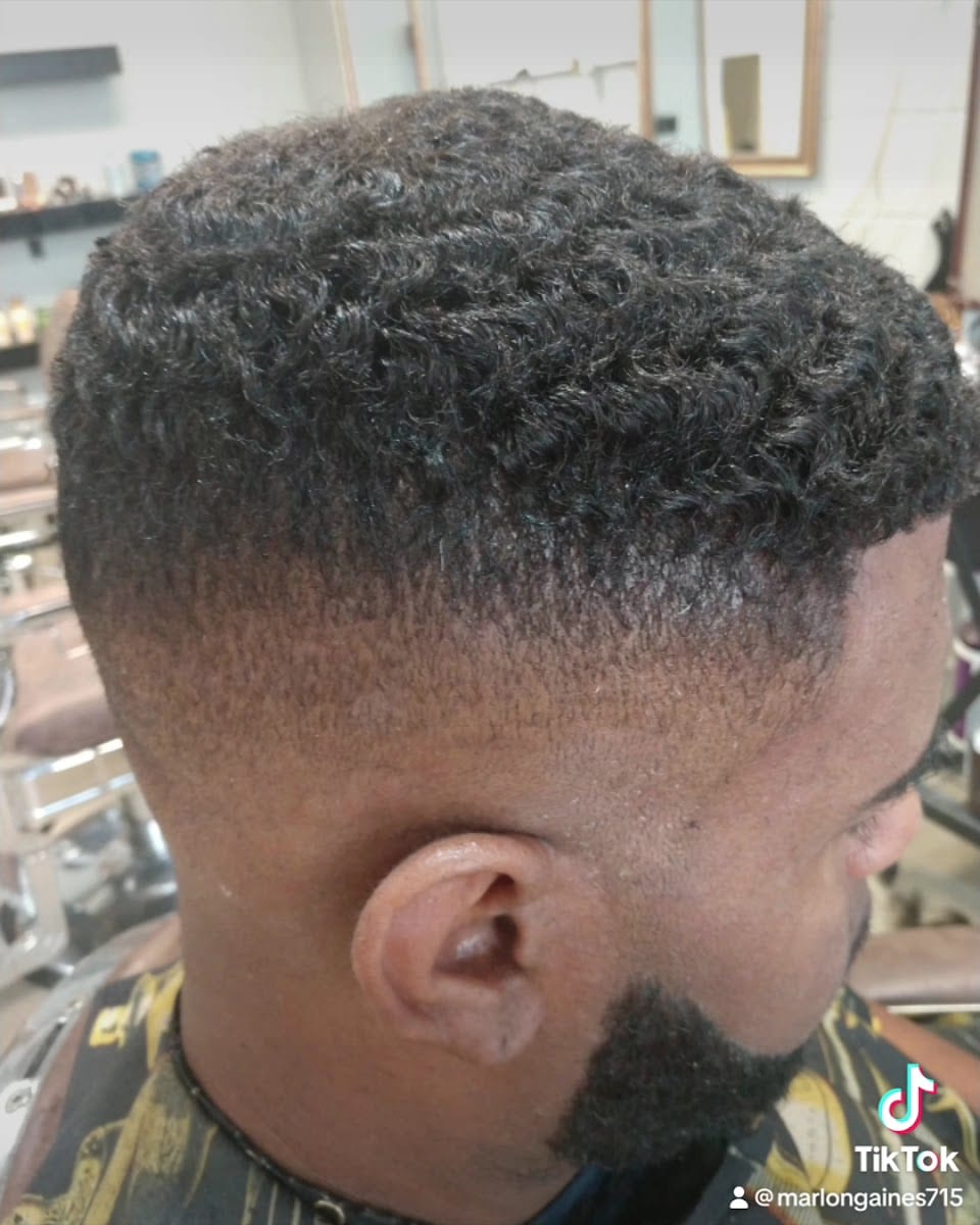 Cuttin Up Barbershop, photo 2