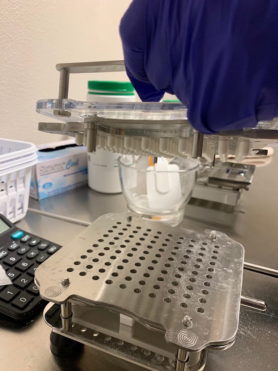AZ Compounding Pharmacy, photo 3