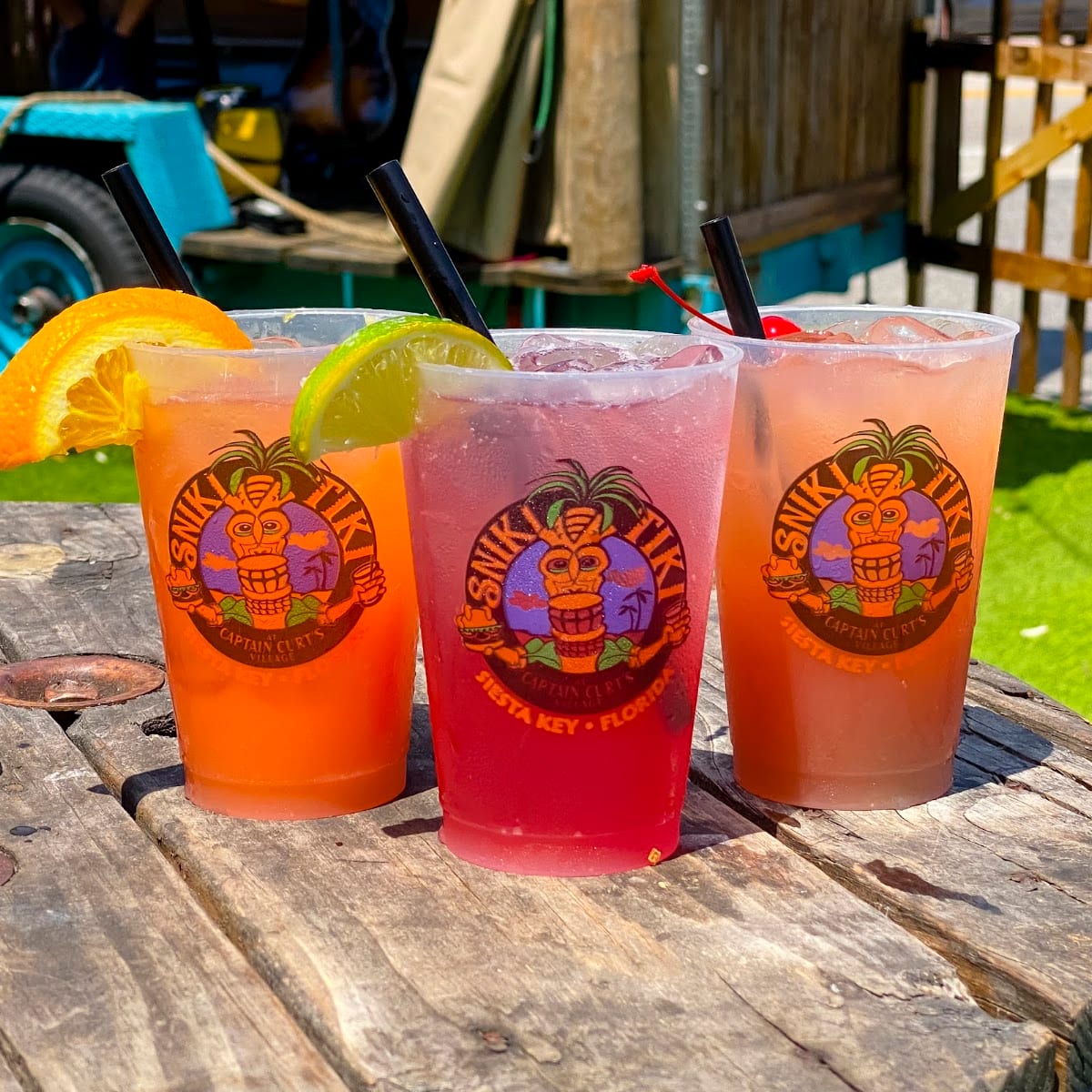 Captain Curt's Sniki Tiki Bar & Live Entertainment - Siesta Key, photo 3