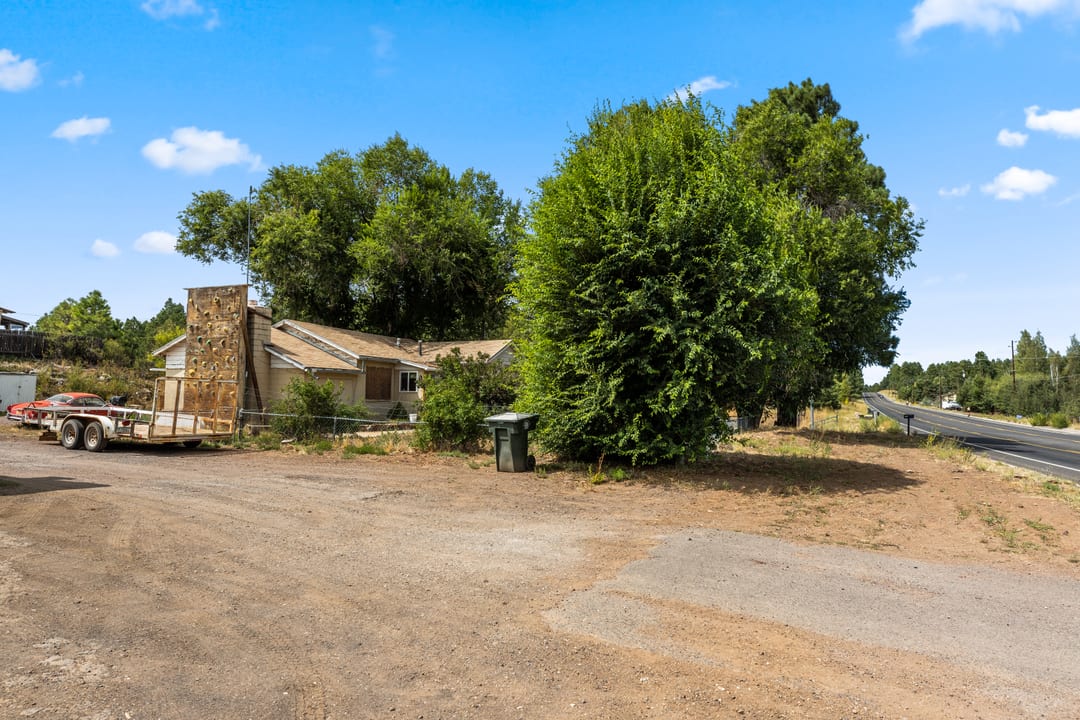 Bryce Perez- RE/Max Fine Properties, photo 4