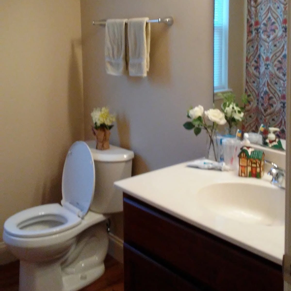 Riverhouse Apartments
