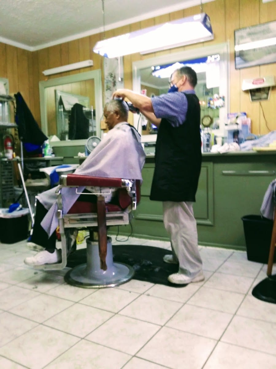 Cesar's Barber Shop, photo 3