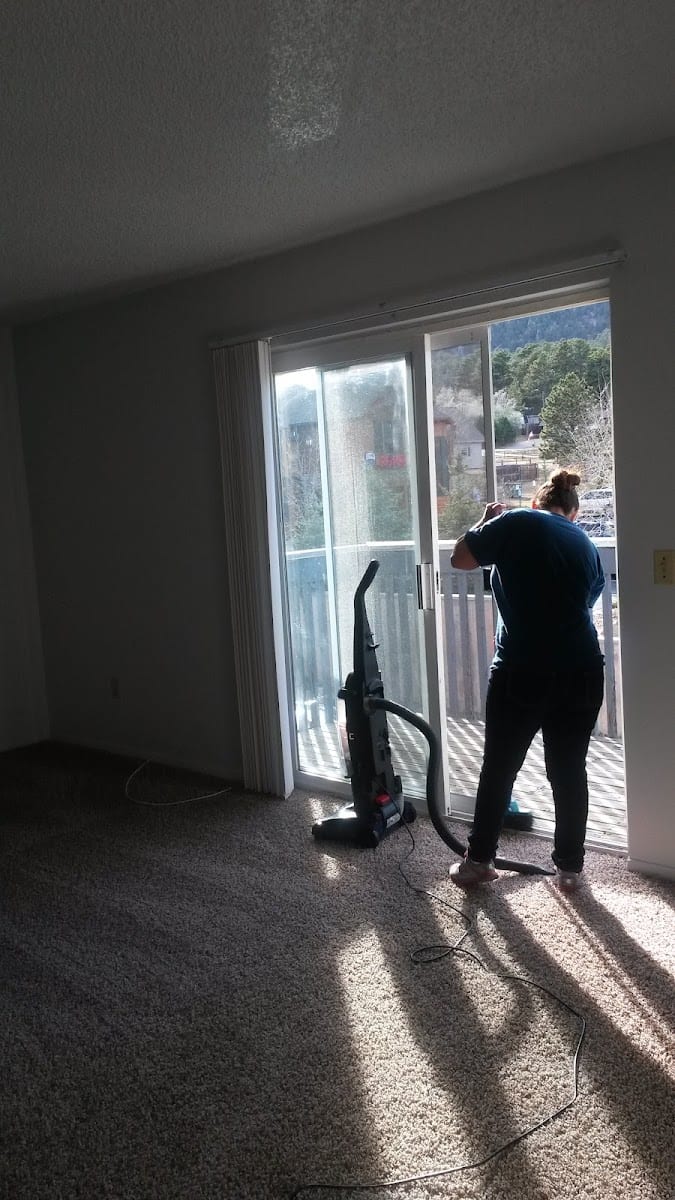 Spotless Cleaning Service Llc
