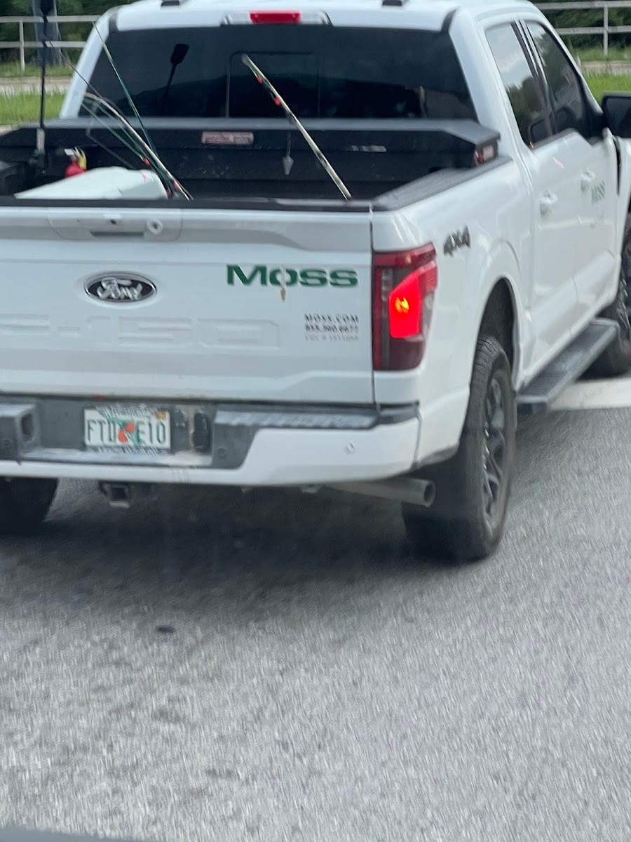 Moss Construction, photo 2