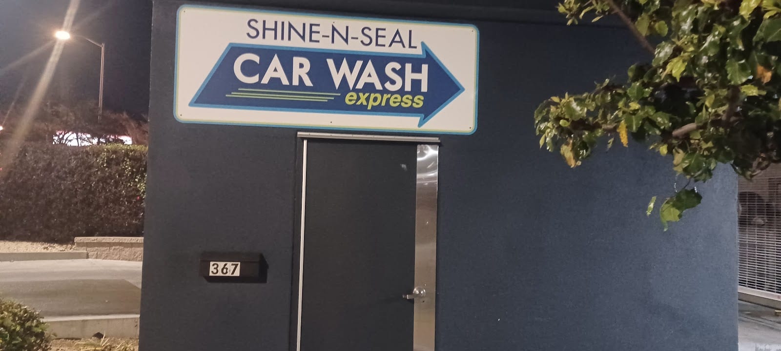 Shine-N-Seal Car Wash, photo 4