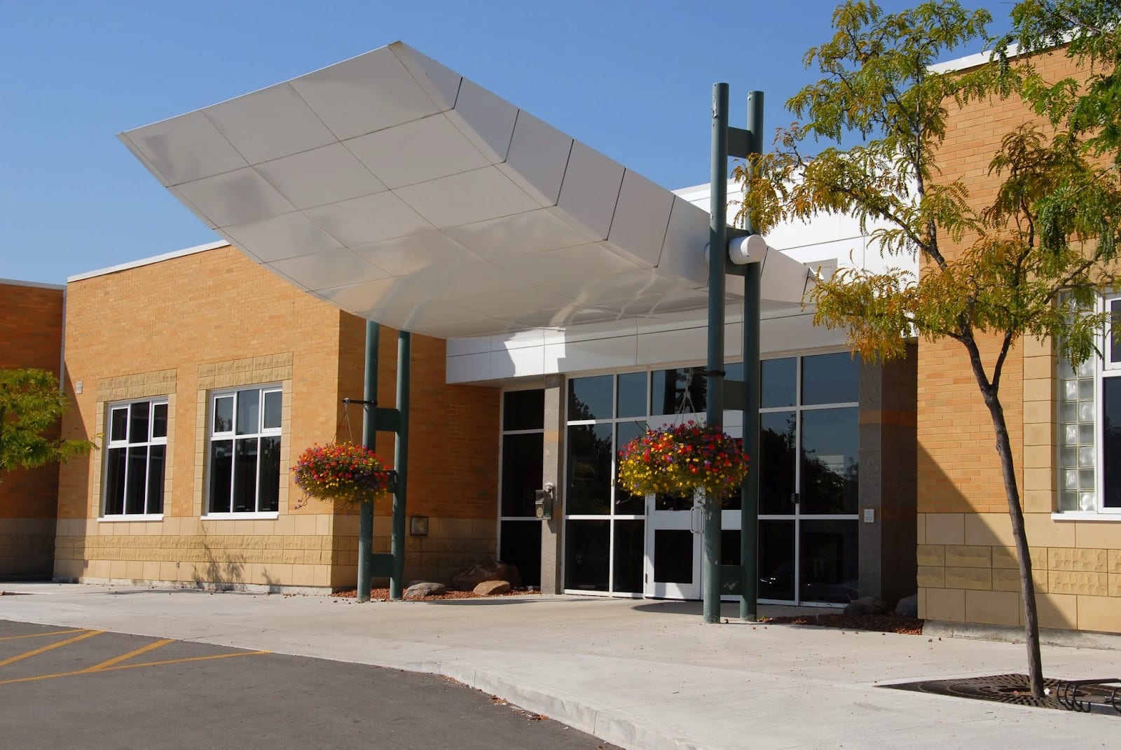 Bayview Hill Community Centre & Pool