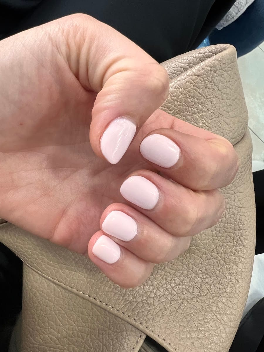 Lucky Nails, photo 3