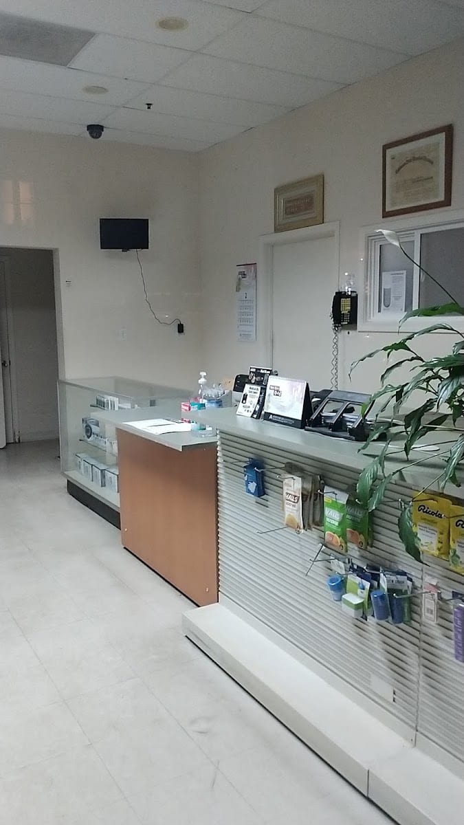 B & B Pharmacy, photo 2
