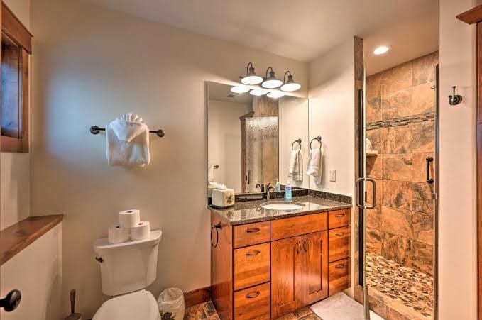 Estes Park Home with Hot Tub about 5 Mi to RMNP! - Holiday Home