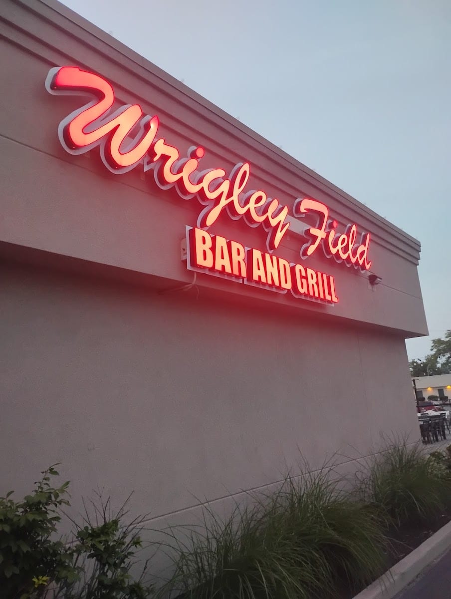 Wrigley Field Bar & Grill, photo 4