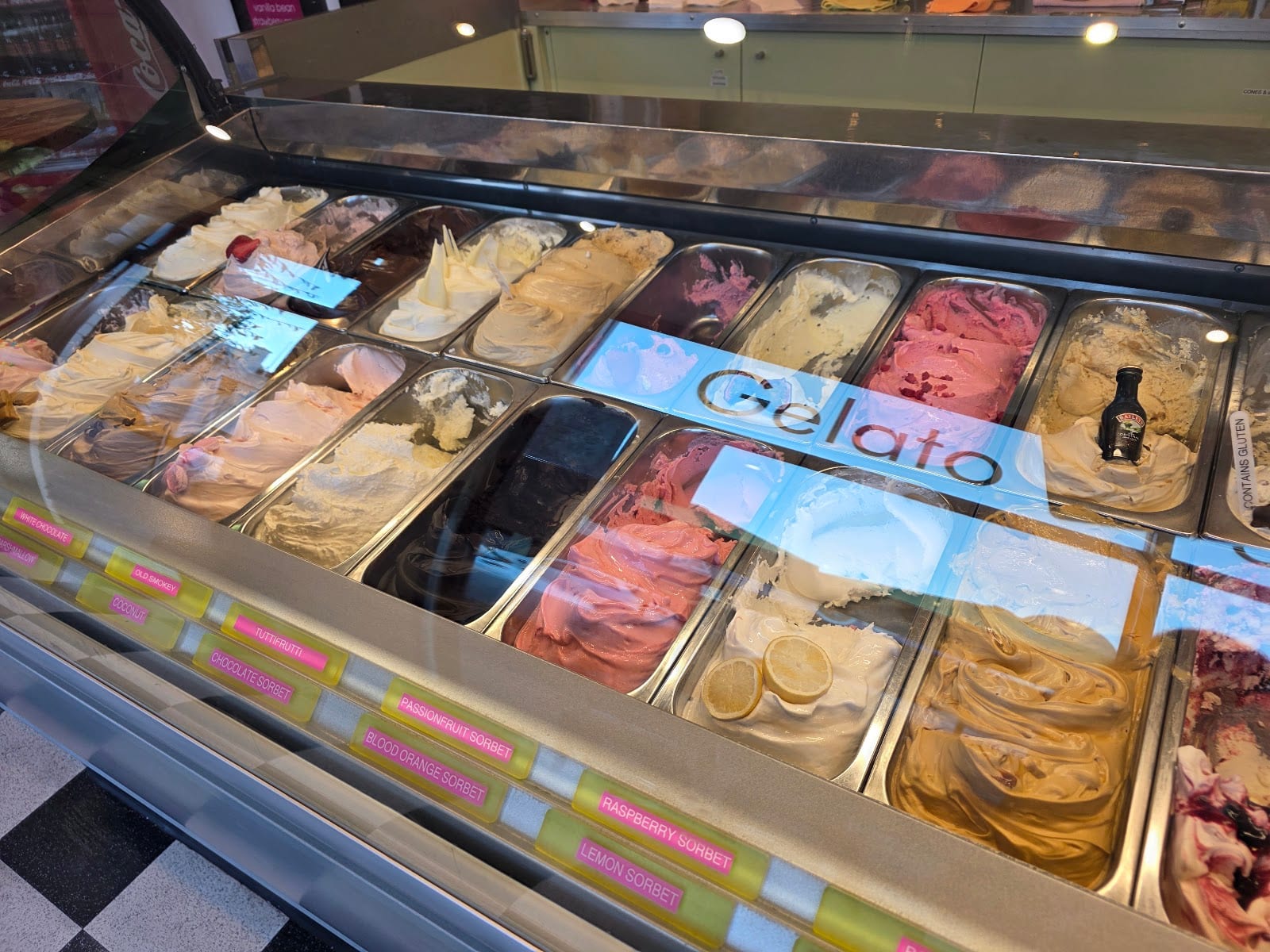 Tuttifrutti Artisan Gelato, photo 3