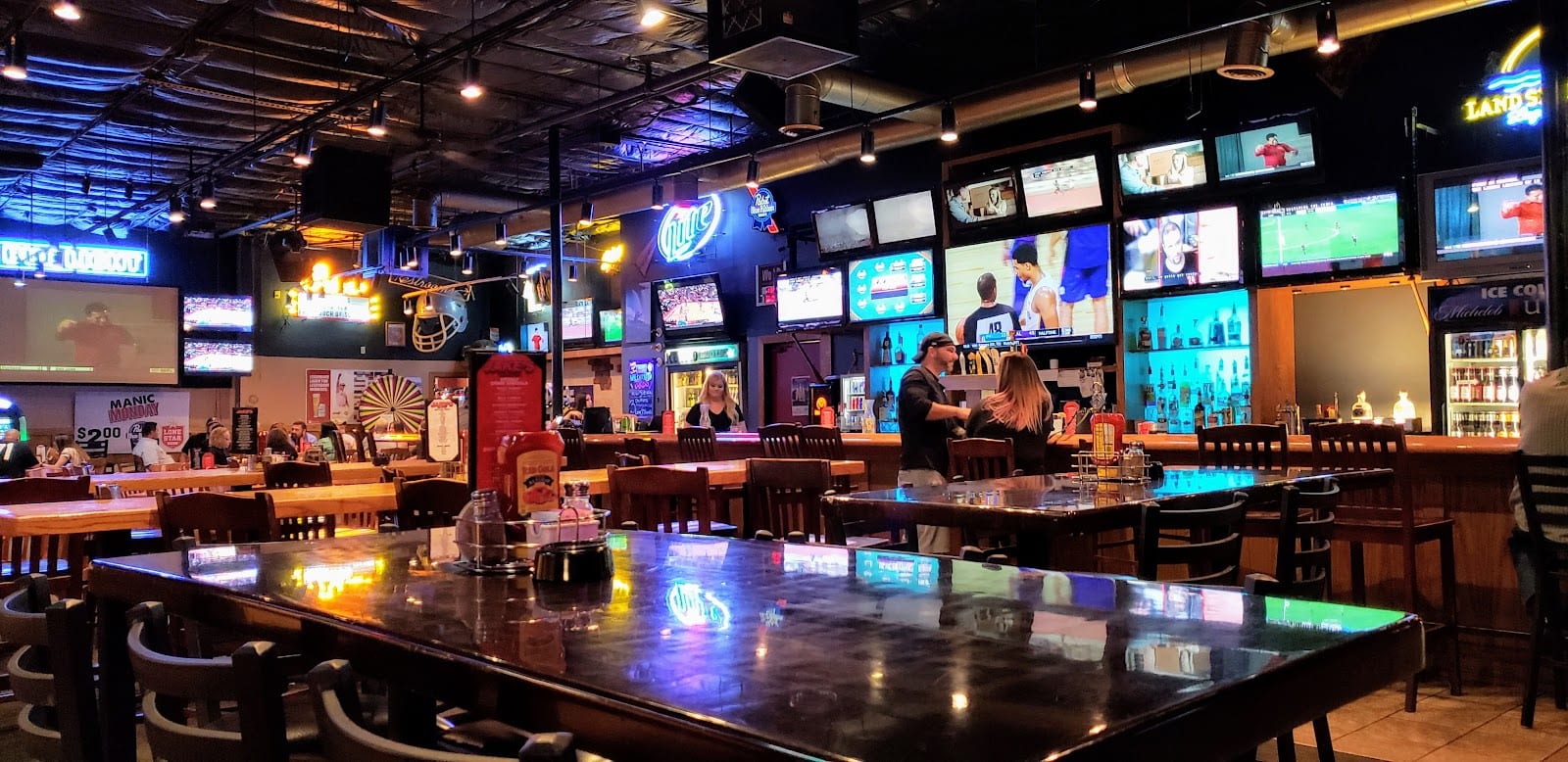 Jake's Sports Cafe