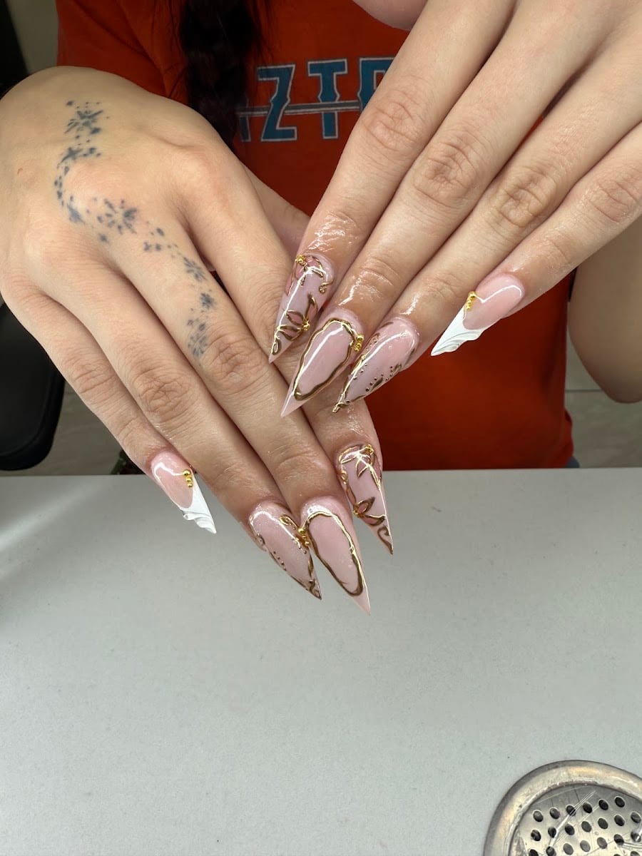 G Nail Salon