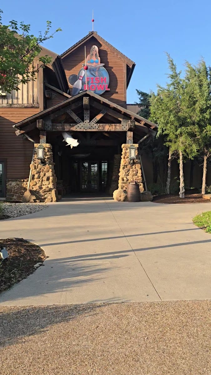 Uncle Buck's Fish Bowl and Grill, photo 3